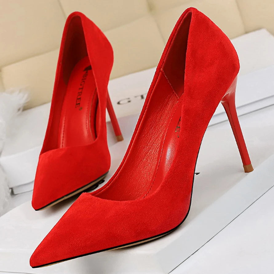 Women's shoes