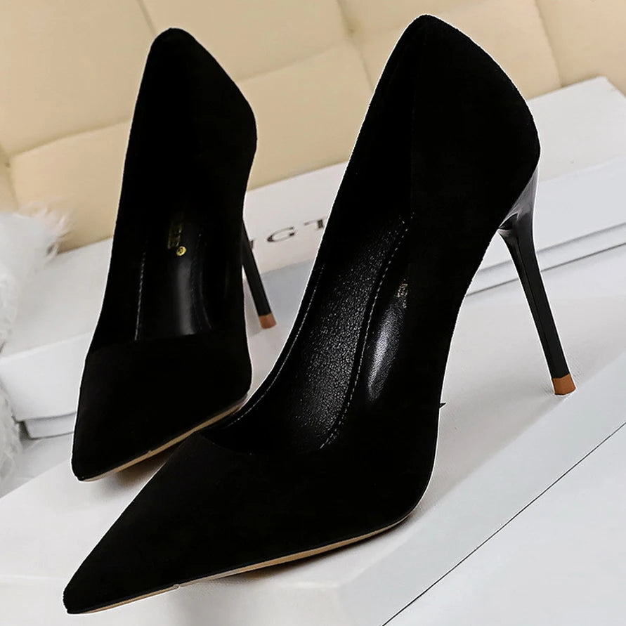 Women's shoes