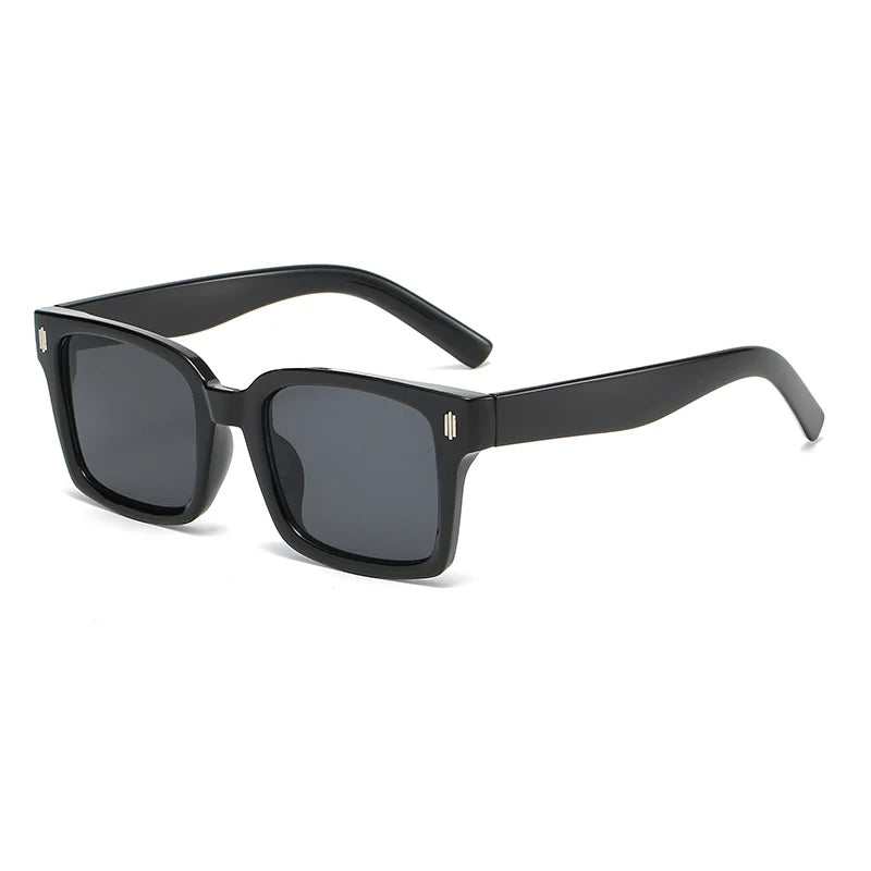 Women's retro sunglasses