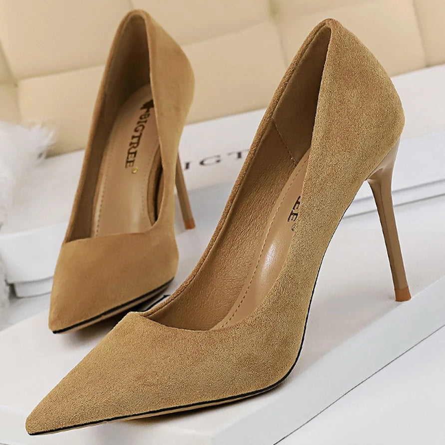 Women's shoes