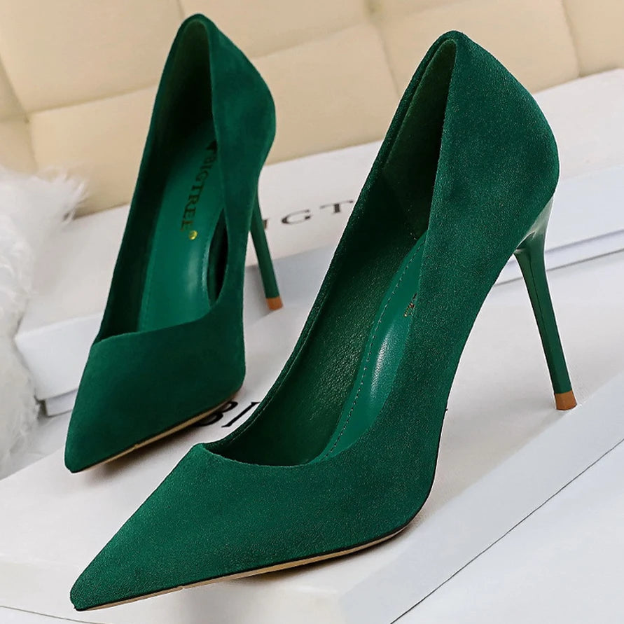 Women's shoes