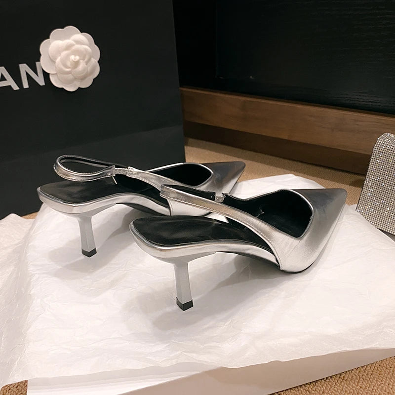 Women's shoes