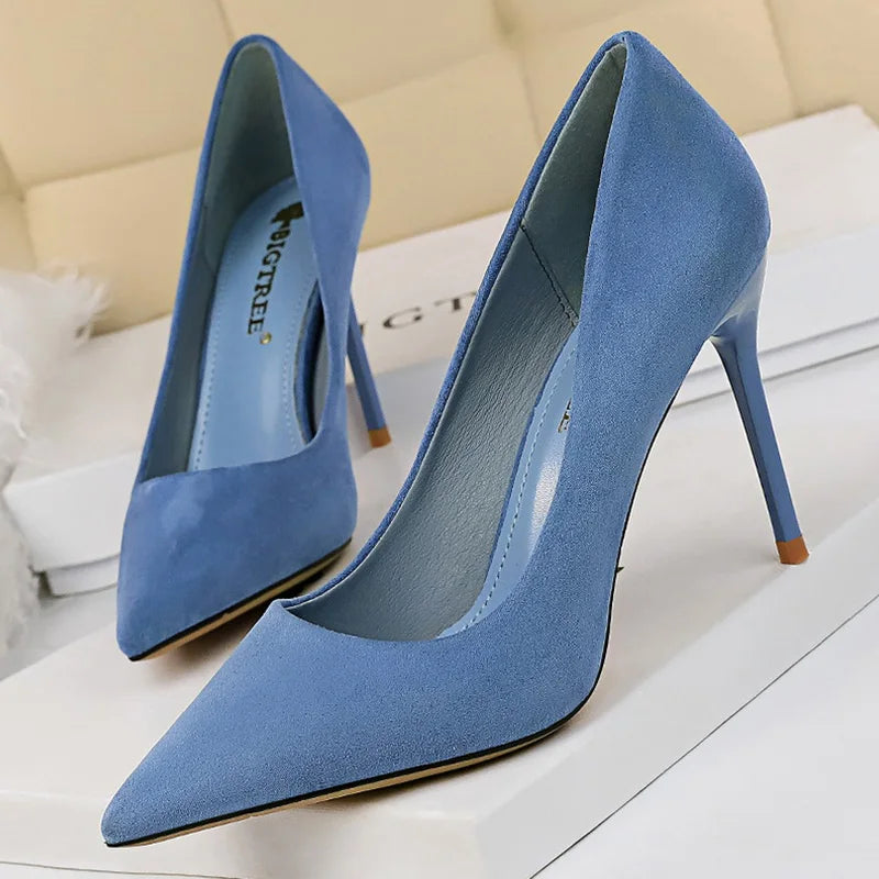 Women's shoes