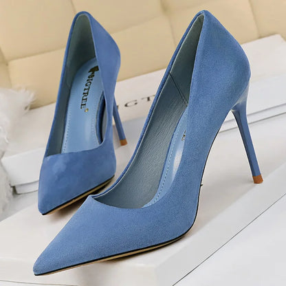 Women's shoes