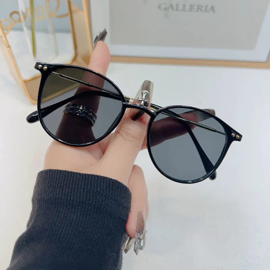 Retro women's sunglasses