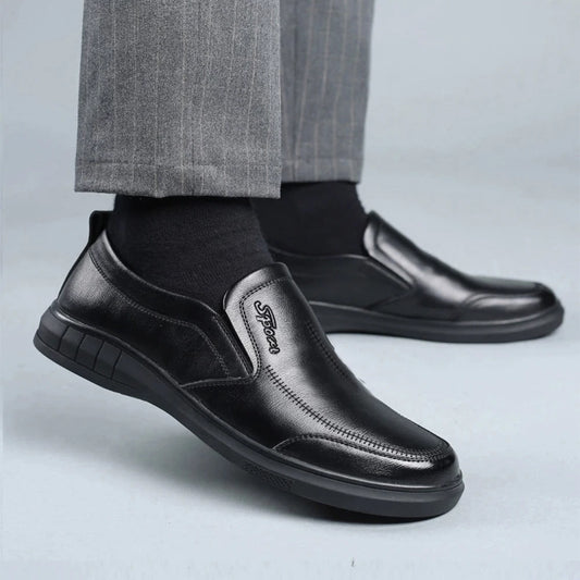 Men's dress shoe
